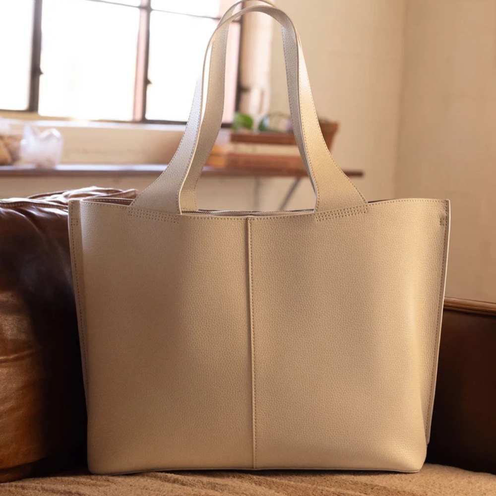 Hobo Vida Large Tote